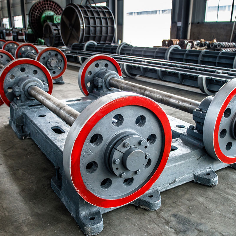 Machine de fabrication de poteaux en béton centrifuges